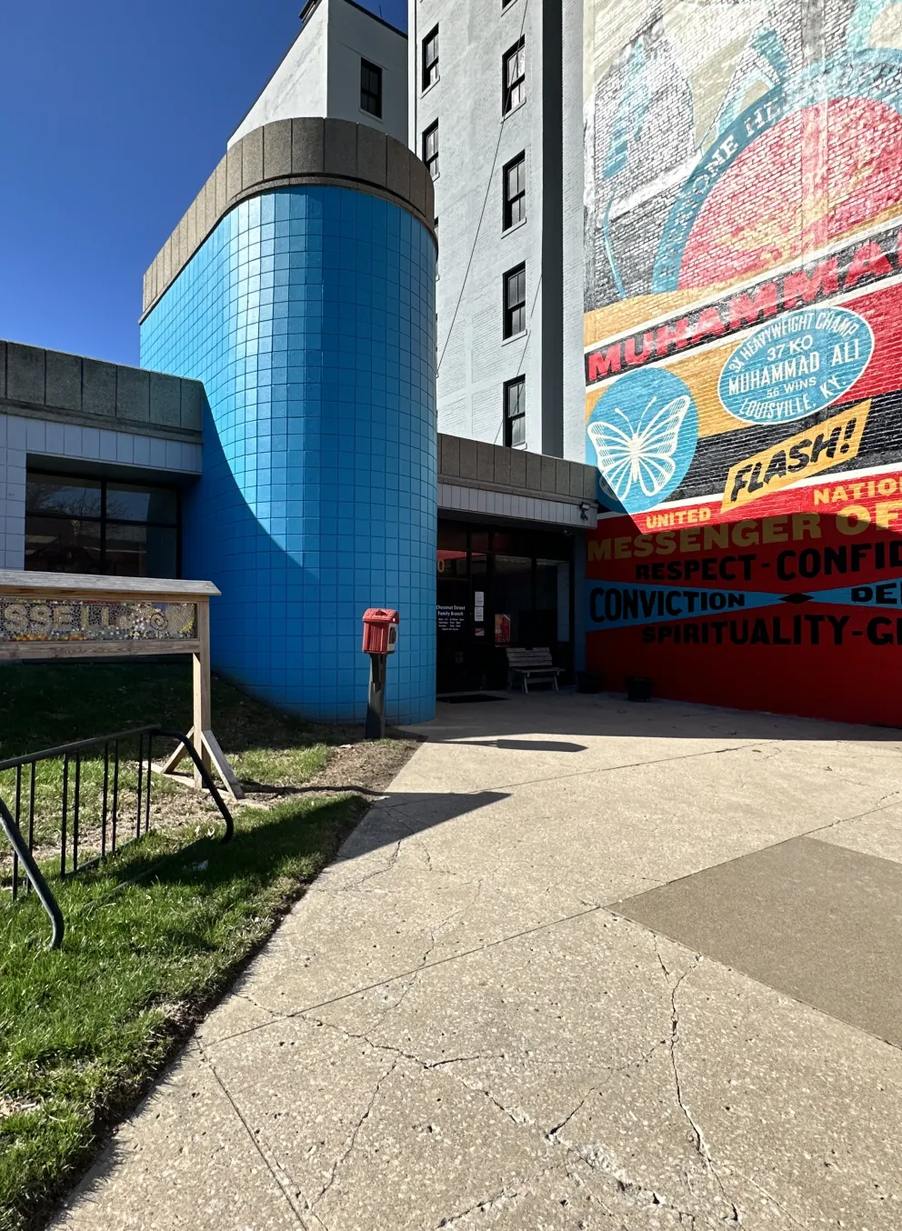 Entrance to Chestnut Street Family YMCA